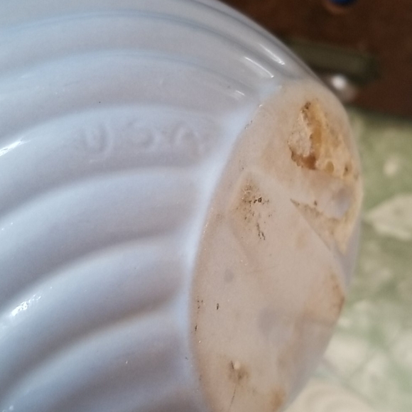 VTG USA Pottery Small Pitcher with Lid - Picture 4 of 5